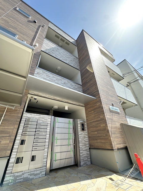 エントランス　オートロックと防犯カメラで部外者はシャットアウト♪♪