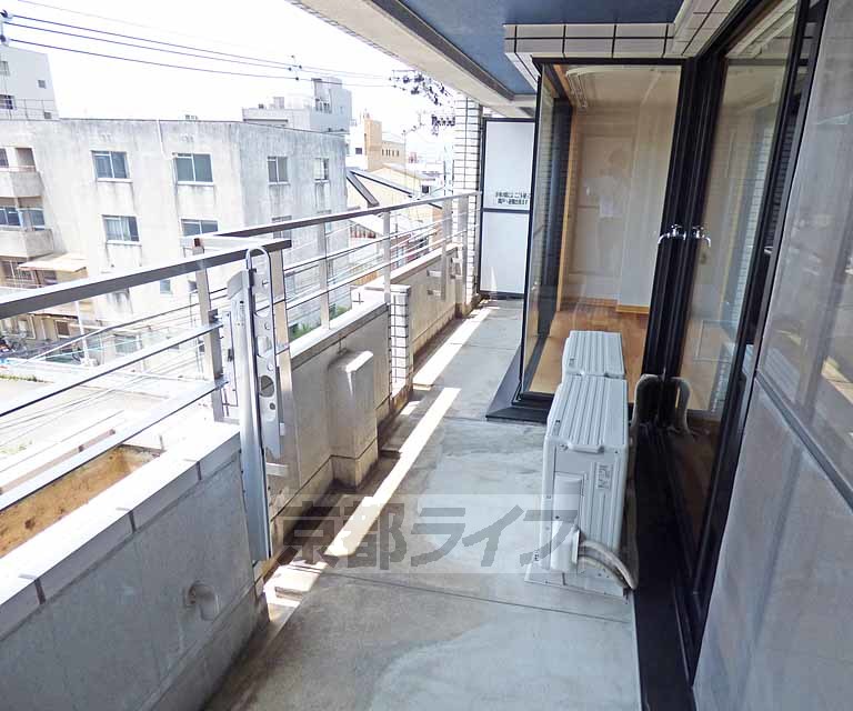 バルコニー　広いバルコニーです。