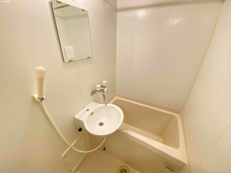 バス・シャワールーム　別号室イメージ