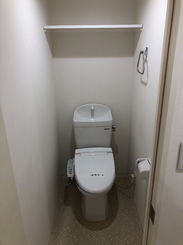トイレ　同物件別部屋