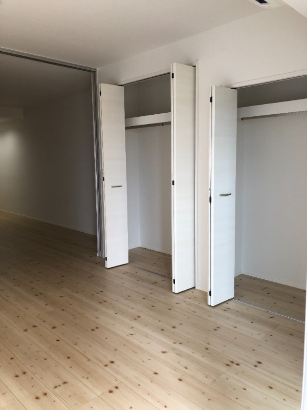 収納　同物件別部屋
