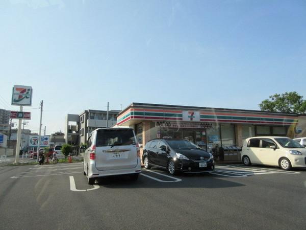 コンビニ　セブンイレブン上鶴間本町6丁目（コンビニ）まで602m