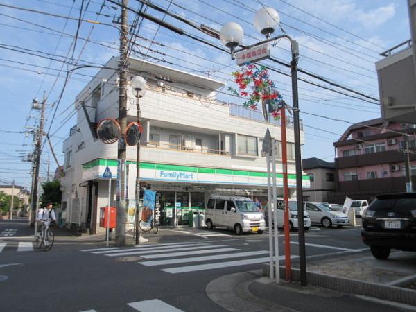 コンビニ　ファミリーマート三河屋上鶴間店（コンビニ）まで637m