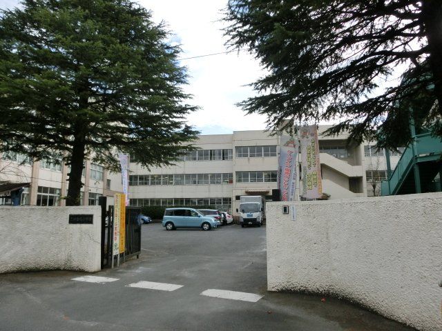 小学校　三郷市立彦成小学校（小学校）まで192m