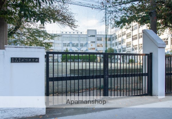 中学校　浜川中学校（中学校）まで229m