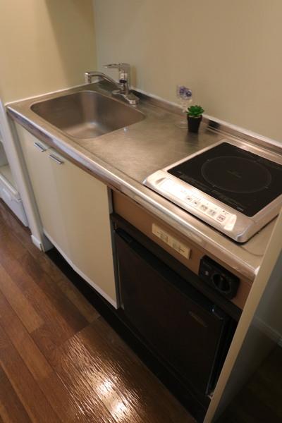 キッチン　別の部屋より