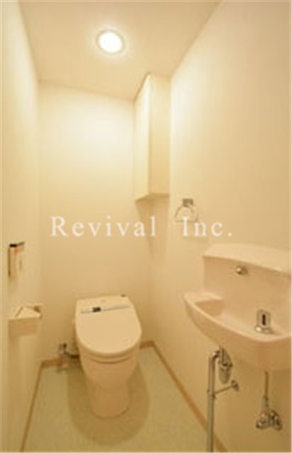 トイレ　ウォシュレット付きでございます