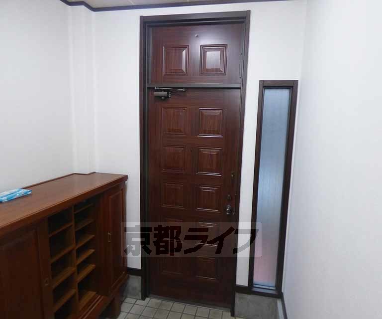 玄関　玄関です。