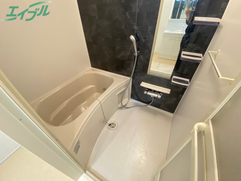 バス・シャワールーム　同型参考写真