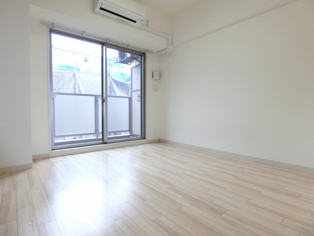 居室・リビング　詳細は、RISUMO江坂本店→06-6155-7137まで♪