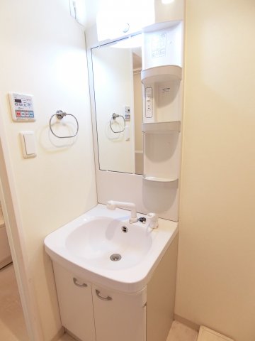 洗面設備　詳細は、RISUMO江坂本店→06-6155-7137まで♪