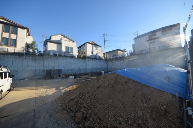 建物外観　～頑張って施工中～