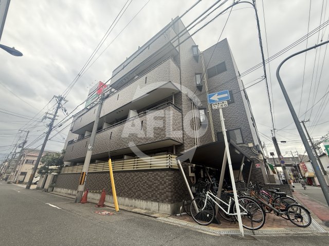 建物外観　ブルーコート　外観