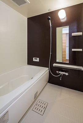 バス・シャワールーム　※イメージ写真です。内装の色などが異なる場合があります。