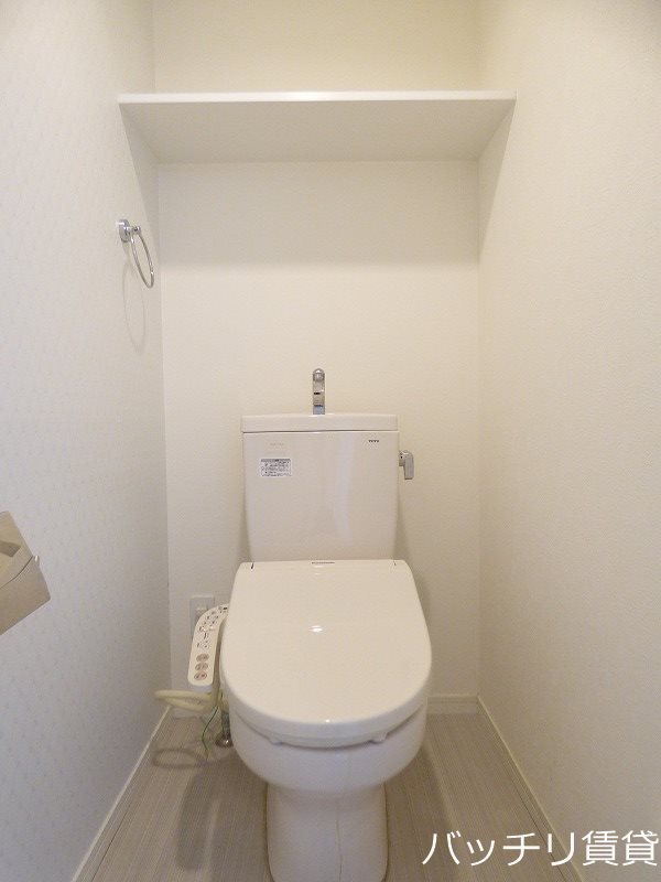 トイレ　同室タイプ掲載のため、現況を優先します。