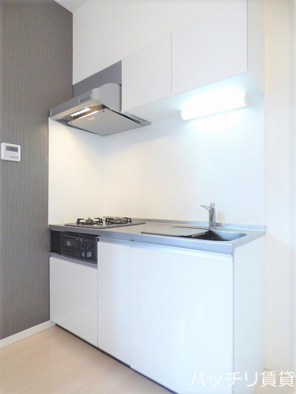 キッチン　同室タイプ掲載のため、現況を優先します。