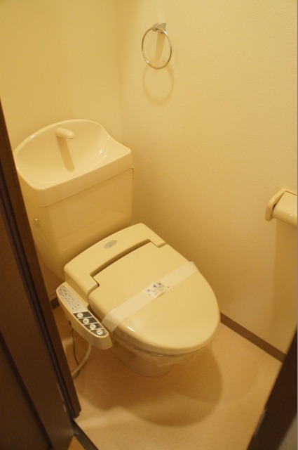 トイレ　温水洗浄便座♪