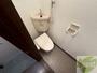 トイレ　こちらはトイレです。清潔感があり、安心して使用できます。