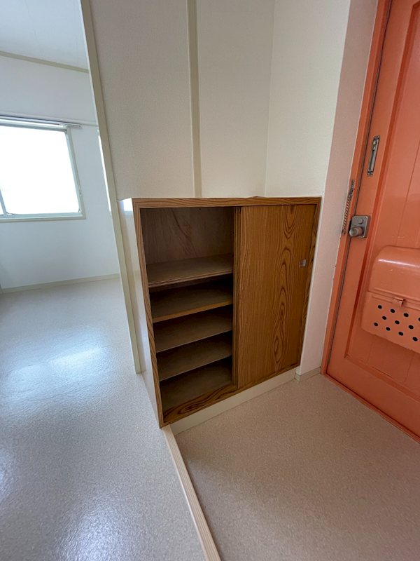 収納　シューズボックス