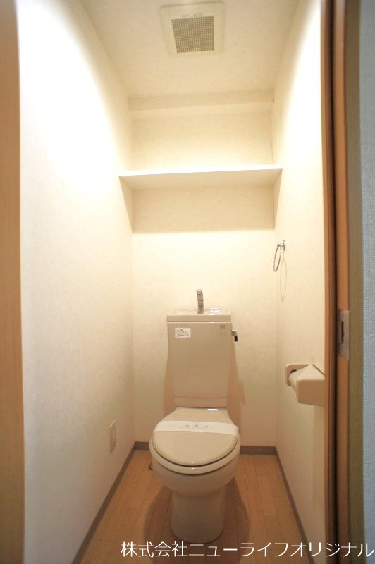 トイレ　※同建物他部屋になります。現状優先です。