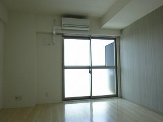 居室・リビング　室内