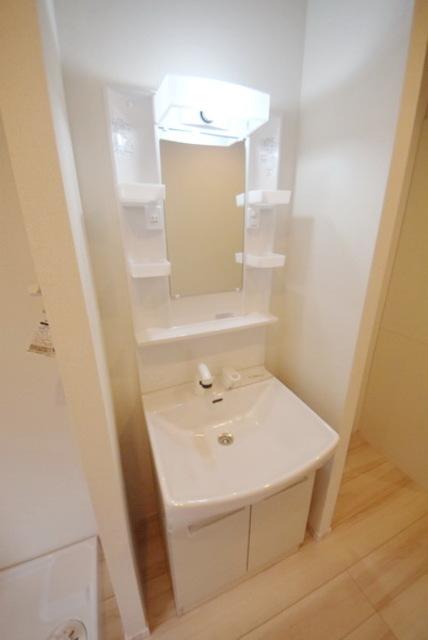 洗面設備　※同タイプ参考写真