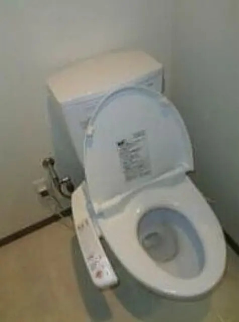トイレ　※同タイプ参考写真