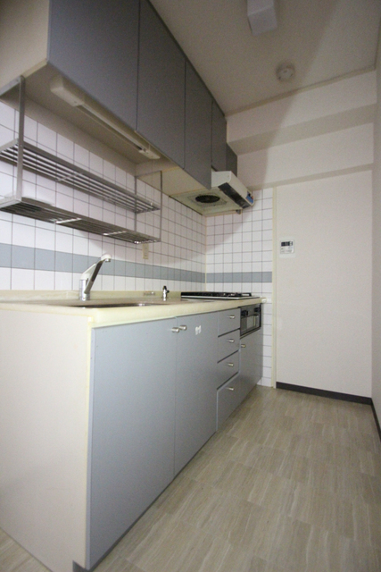 キッチン　※別室の参考写真です。