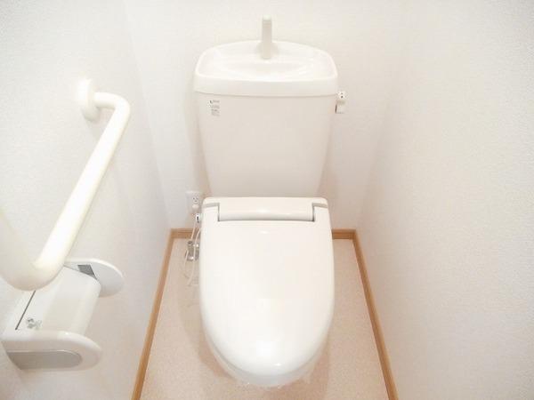 トイレ　ウォシュレット取り付け可！