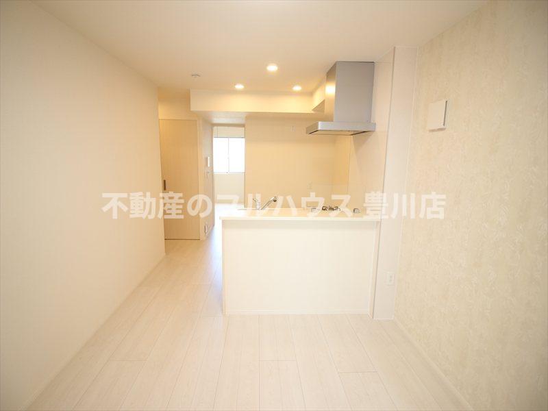 居室・リビング　写真は同型タイプ別物件