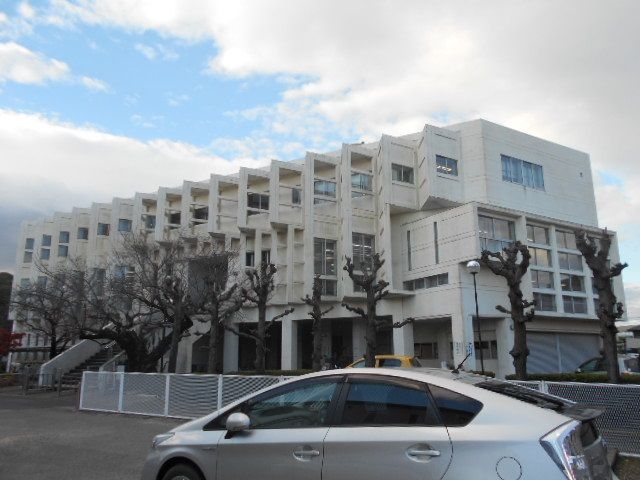 図書館　小牧市立図書館（図書館）まで1183m