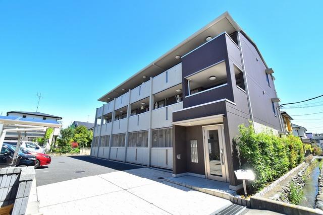 建物外観　閑静な住宅街で、公園も近くにございます♪