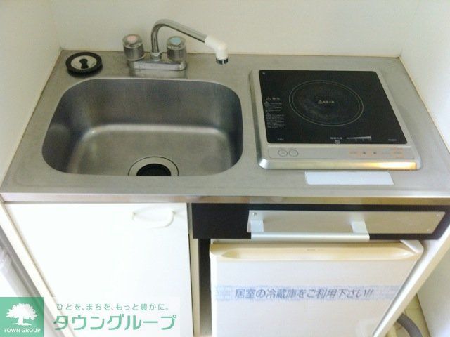 キッチン　設備・仕様は号室により異なる為、現況を優先致します。