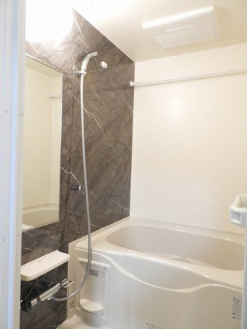 バス・シャワールーム　きれいなお風呂です