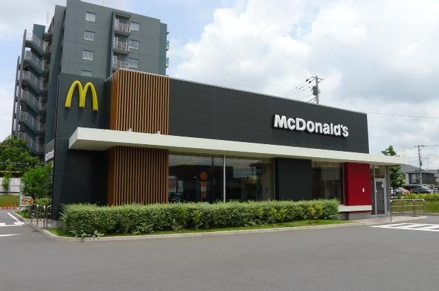 飲食店　マクドナルド（飲食店）まで998m