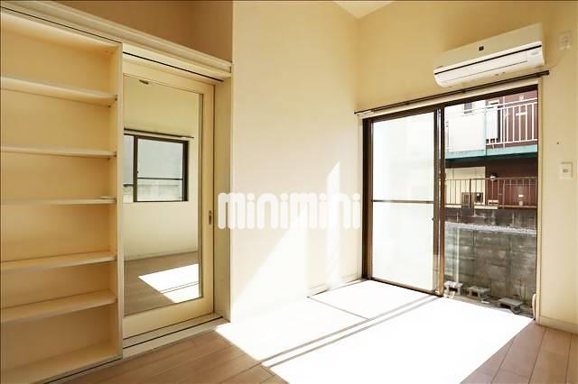 居室・リビング　居室