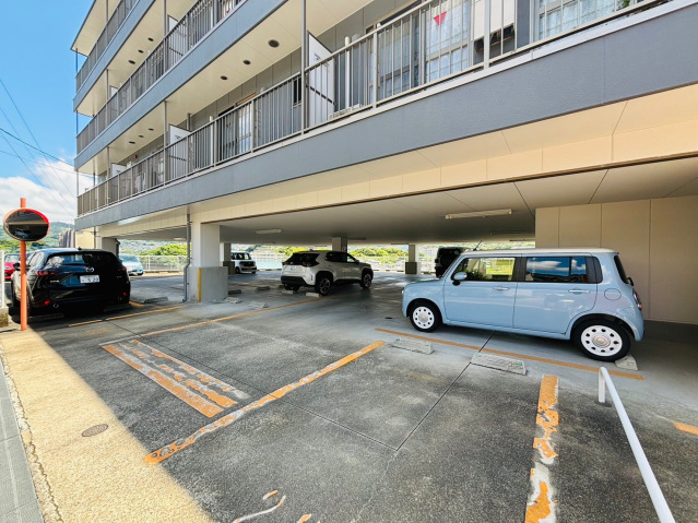 駐車場　☆1台無料☆