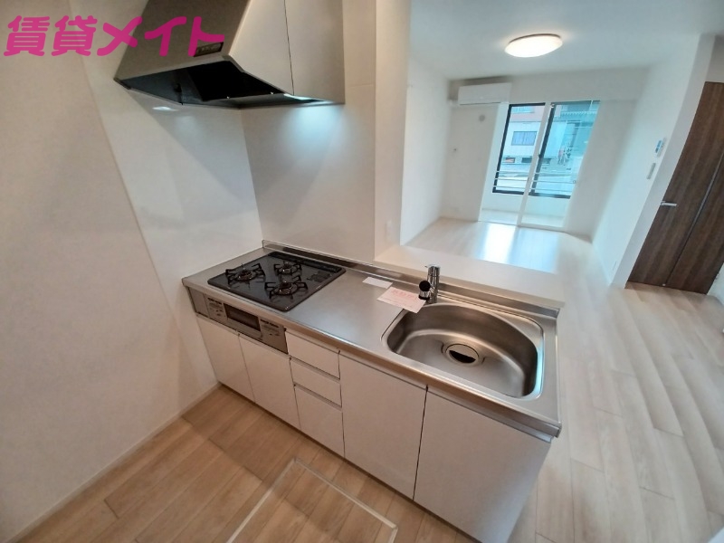 キッチン　同型参考写真