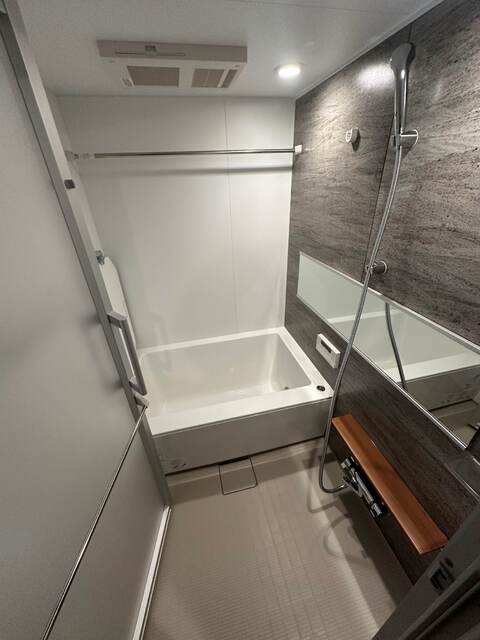 バス・シャワールーム　◆追焚・浴室乾燥機付きバスルーム◆