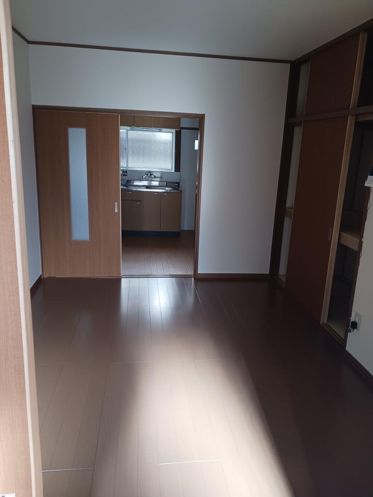 香里園山之手町テラスハウスの居間写真