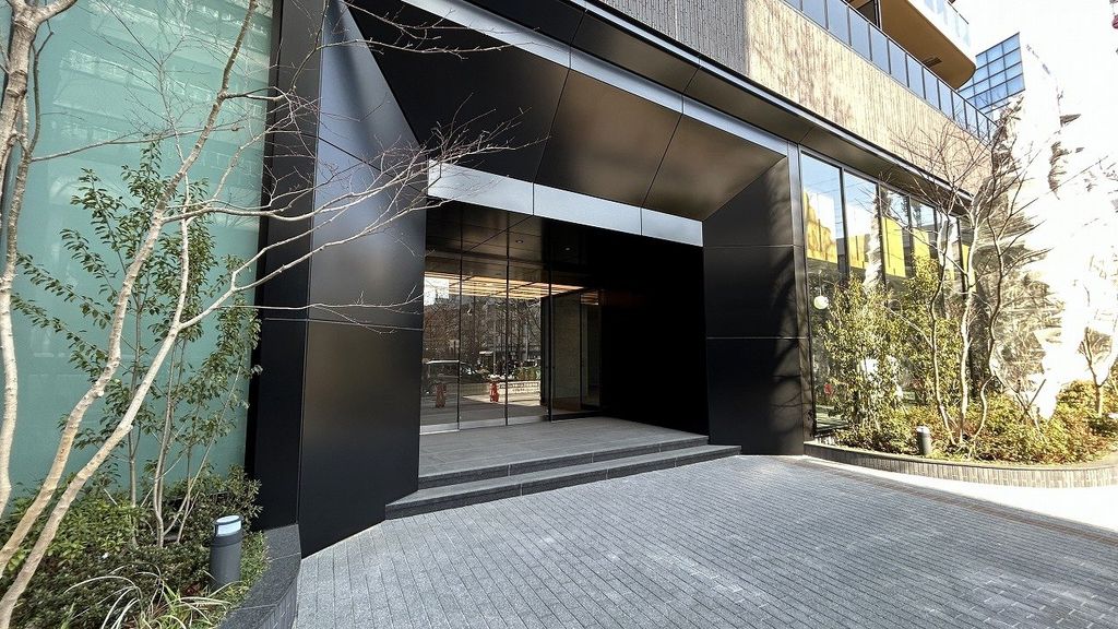 エントランス　メインエントランス