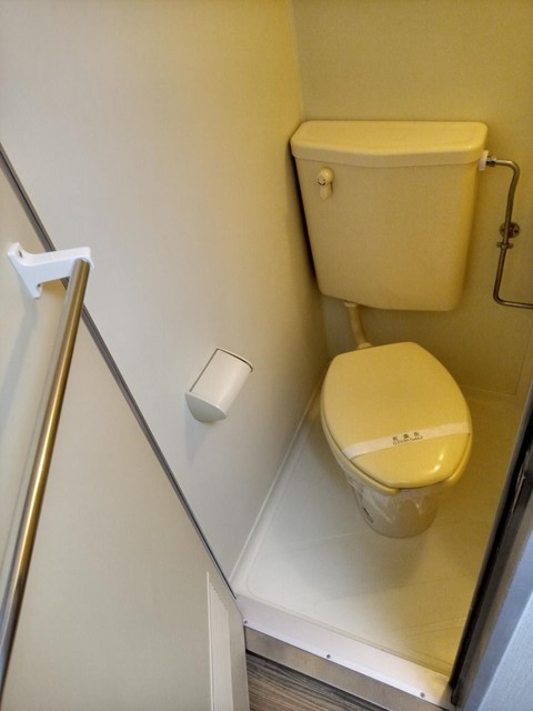 トイレ　室内参考写真