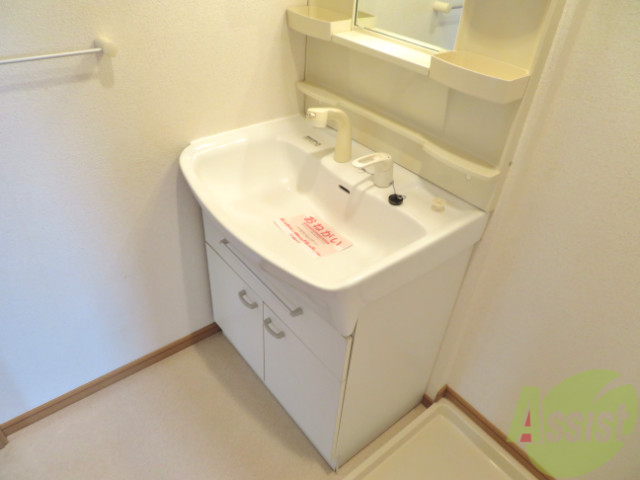 洗面設備　洗面台は独立していて使いやすそうです