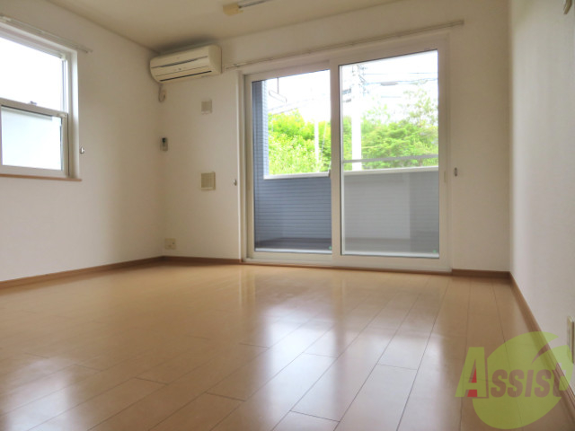 居室・リビング　広くてキレイなＬＤＫが広がっていて、充実した生活が送れそう。