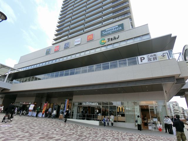 スーパー　サンプラザ堺東駅前店（スーパー）まで673m