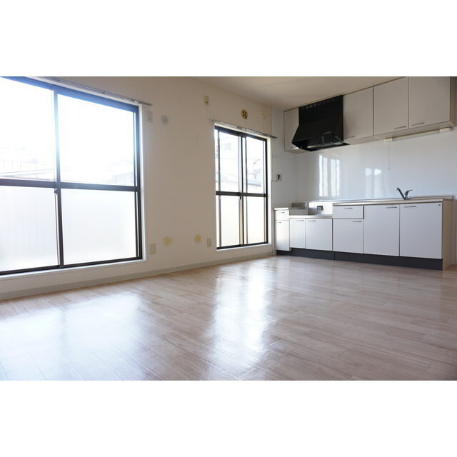 キッチン　ガスコンロ設置可能（２００３）