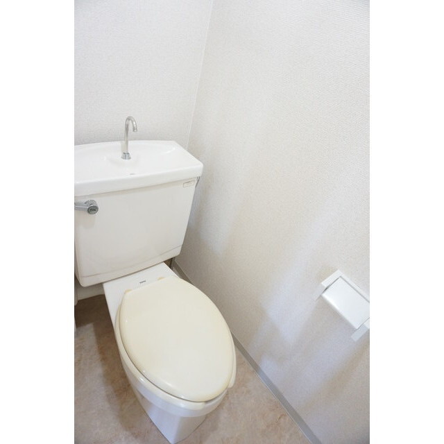 トイレ　（２００３）