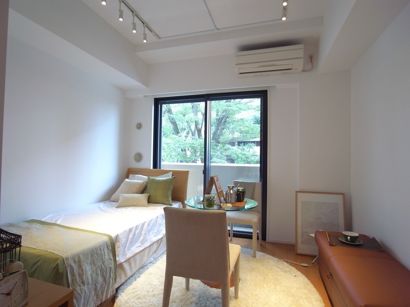 居室・リビング　参考写真（家具・調度品等は含まれません）