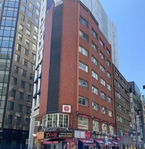 ホームセンター　ソメヤ家具新宿店（ソメイユ東京）（ホームセンター）まで372m