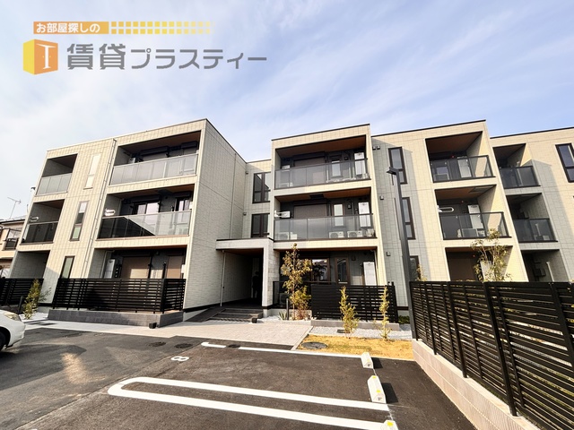 建物外観　大和田リバーサイドの大型賃貸。